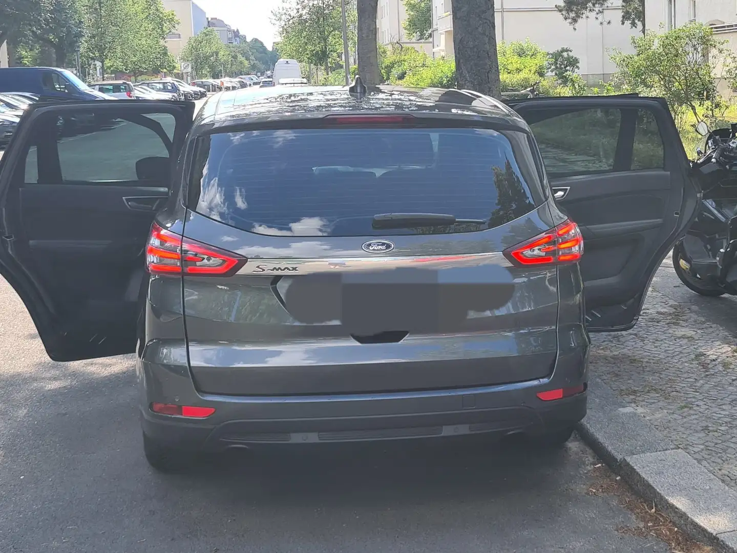 Ford S-Max S-Max 2.0 EcoBlue Aut. TREND Grau - 1