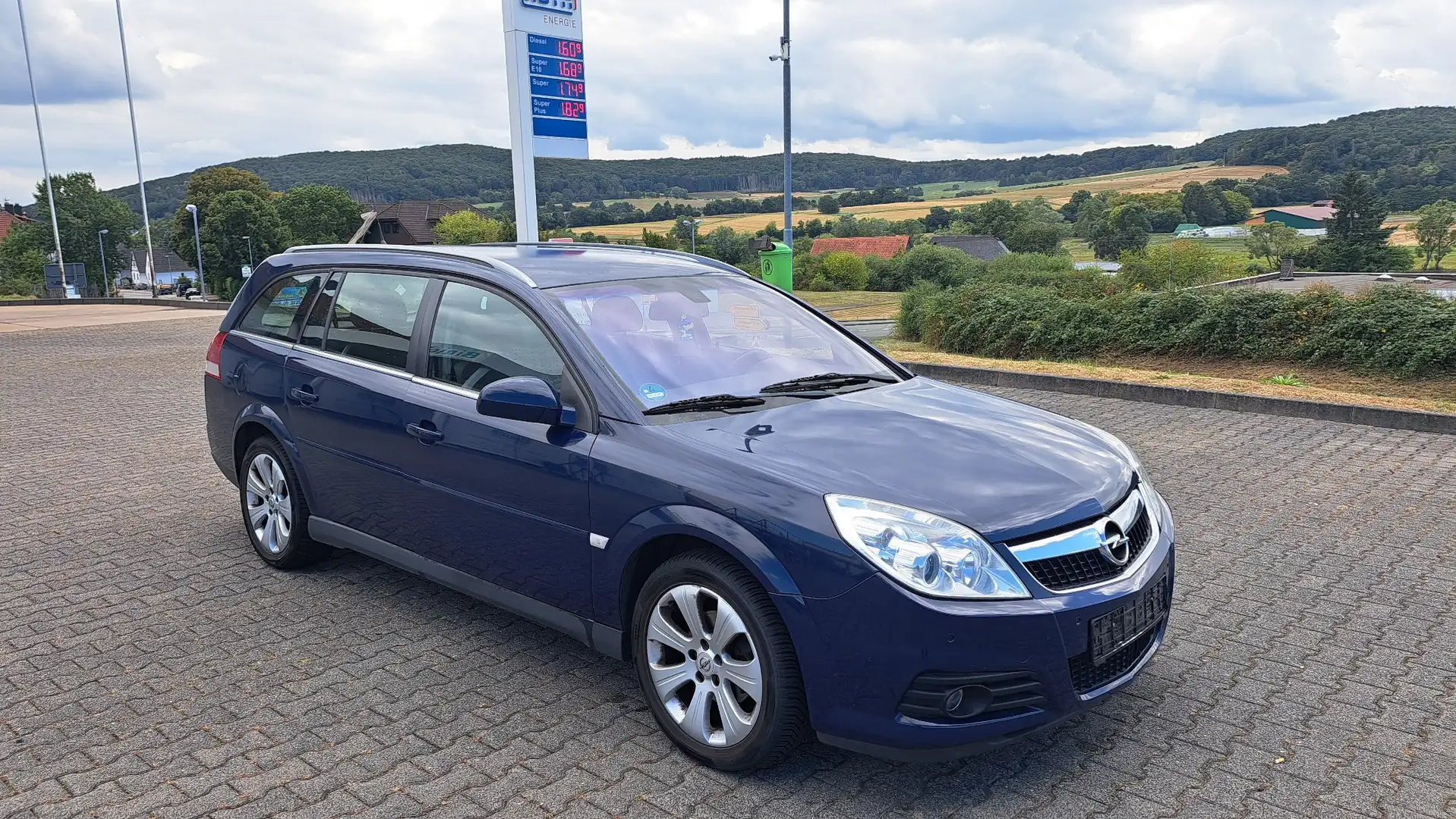 Opel Vectra 1.8 Caravan Benzin Kék - 1
