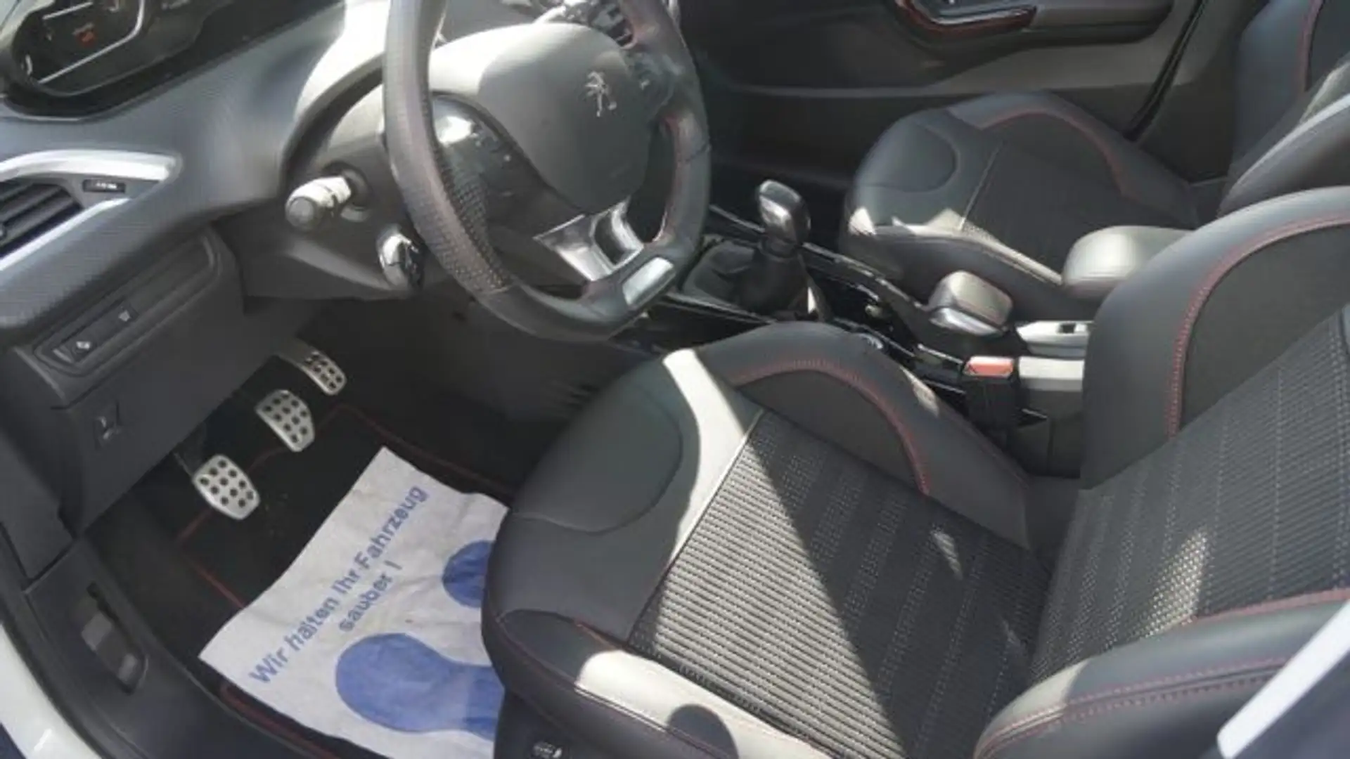 Peugeot 2008 PureTech 110 Stop&Start Allure - 2