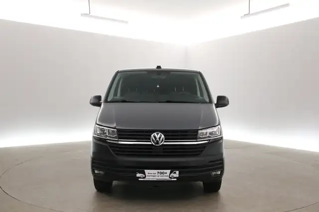 Volkswagen Transporter view 8