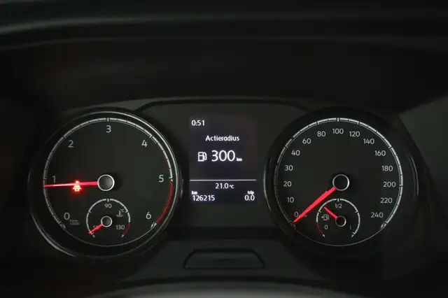 Volkswagen Transporter view 13