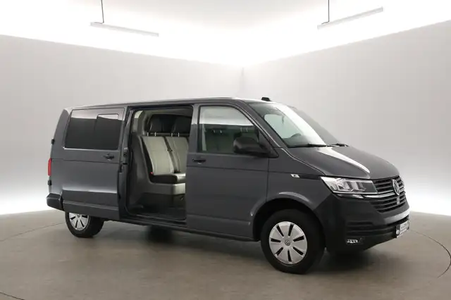 Volkswagen Transporter view 6
