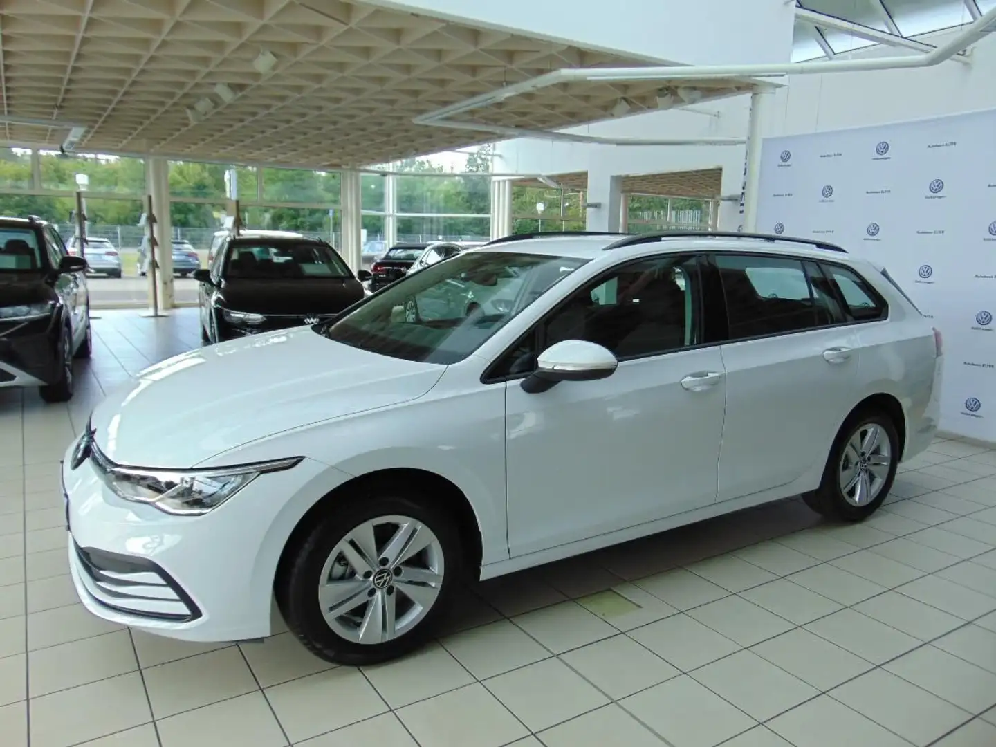 Volkswagen Golf Variant Life 2.0 TDI NAVI/ACC/APPconnect/LE Weiß - 1