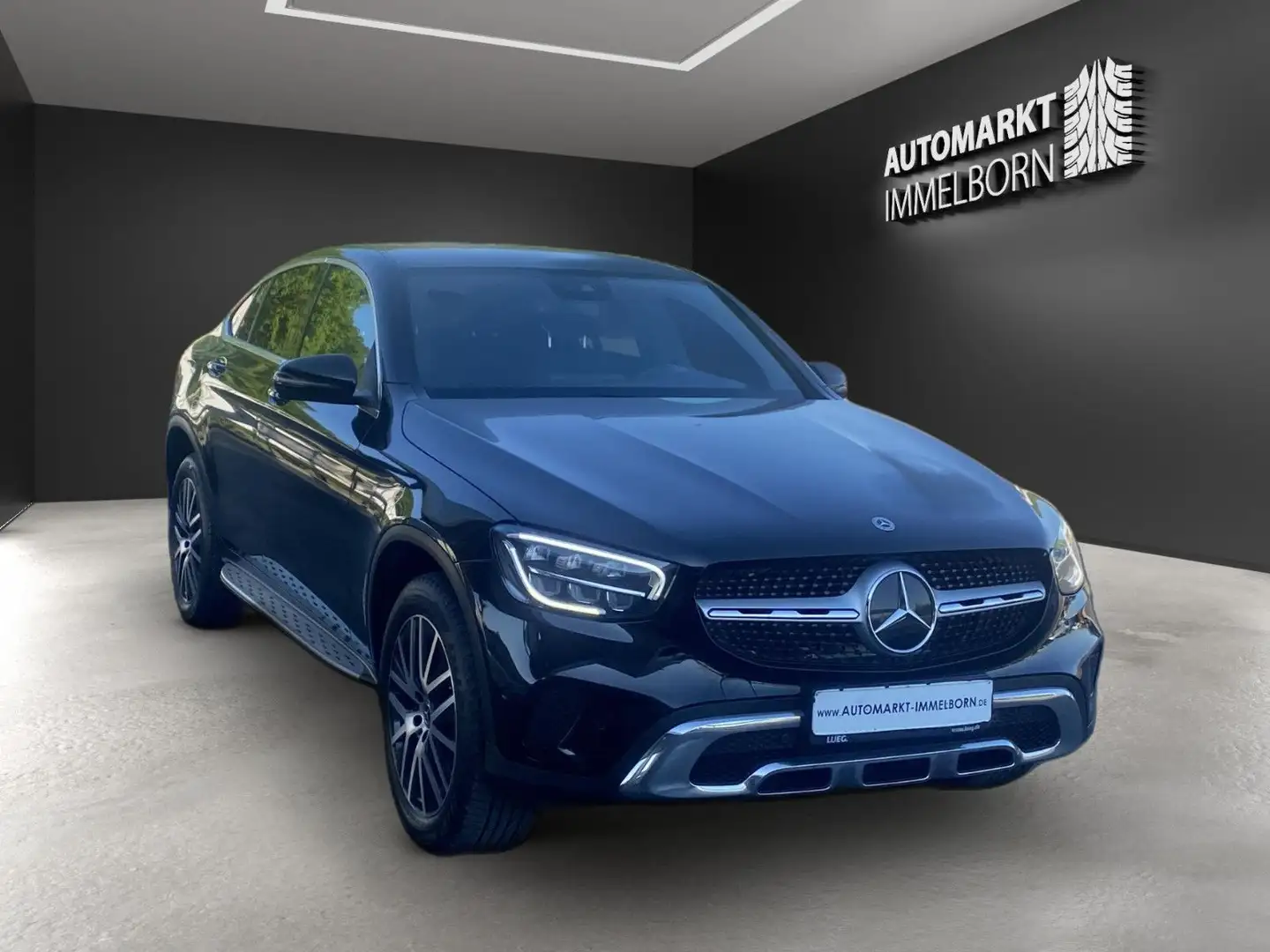 Mercedes-Benz GLC 300 e Coupe 19`VollLeder*LED*Distro*DAB*Kame Fekete - 2