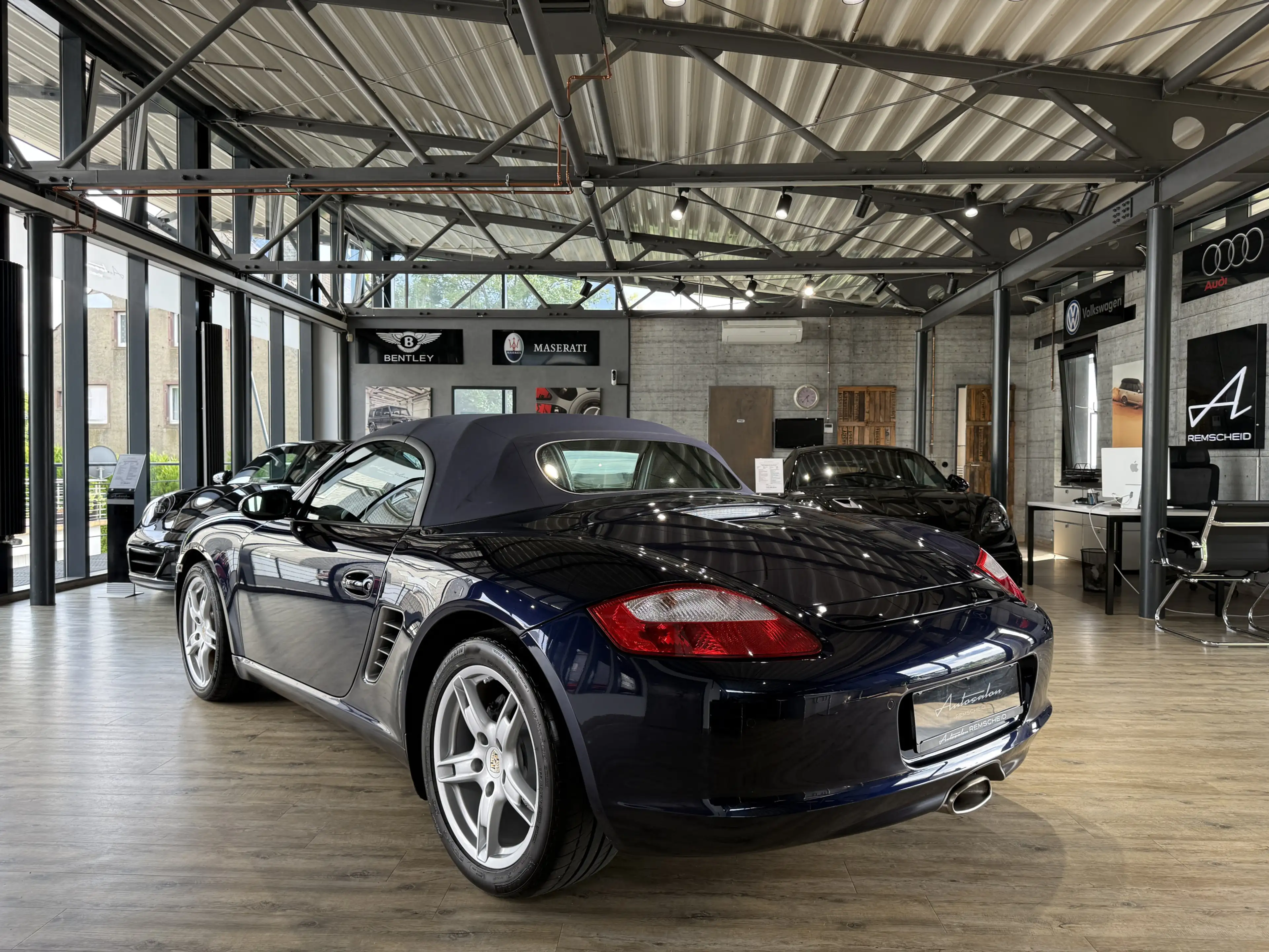 Porsche Boxster 2.7*SCHALTER*NAVI*BI-XENON*DEUTSCH* — photo 8