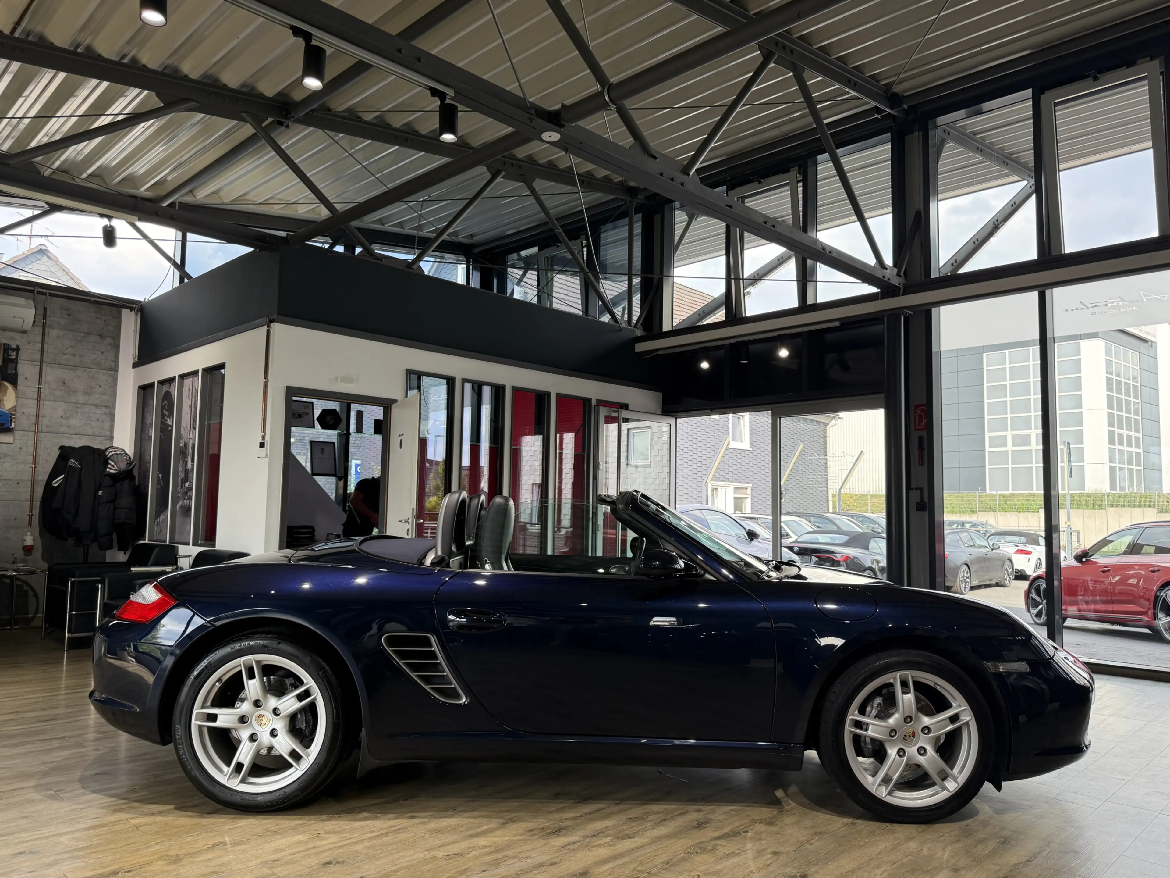 Porsche Boxster 2.7*SCHALTER*NAVI*BI-XENON*DEUTSCH* — photo 12