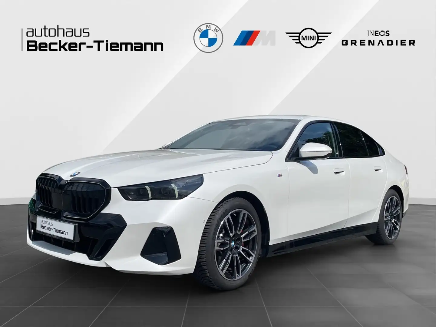 BMW 520 d Limousine/ M Sport (Pro)/ AHK/ DrivAss+/ ParkAss Bianco - 1