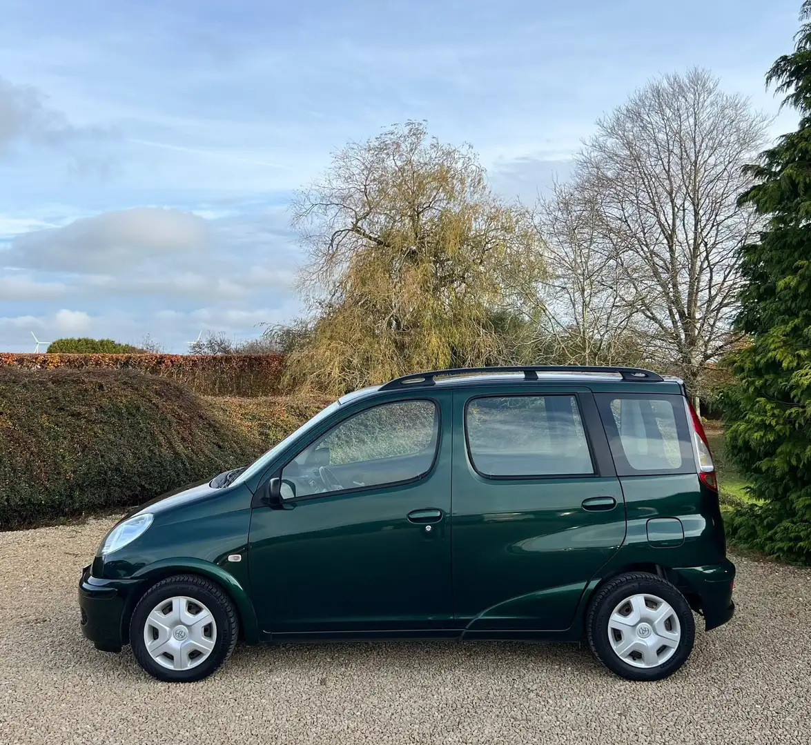 Toyota Yaris Verso 1.3i VVT-i 16v BOITE AUTOMATIQUE + AIRCO Groen - 2