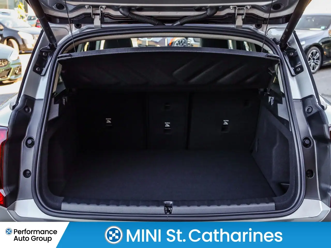 MINI Countryman снимка MINI Countryman