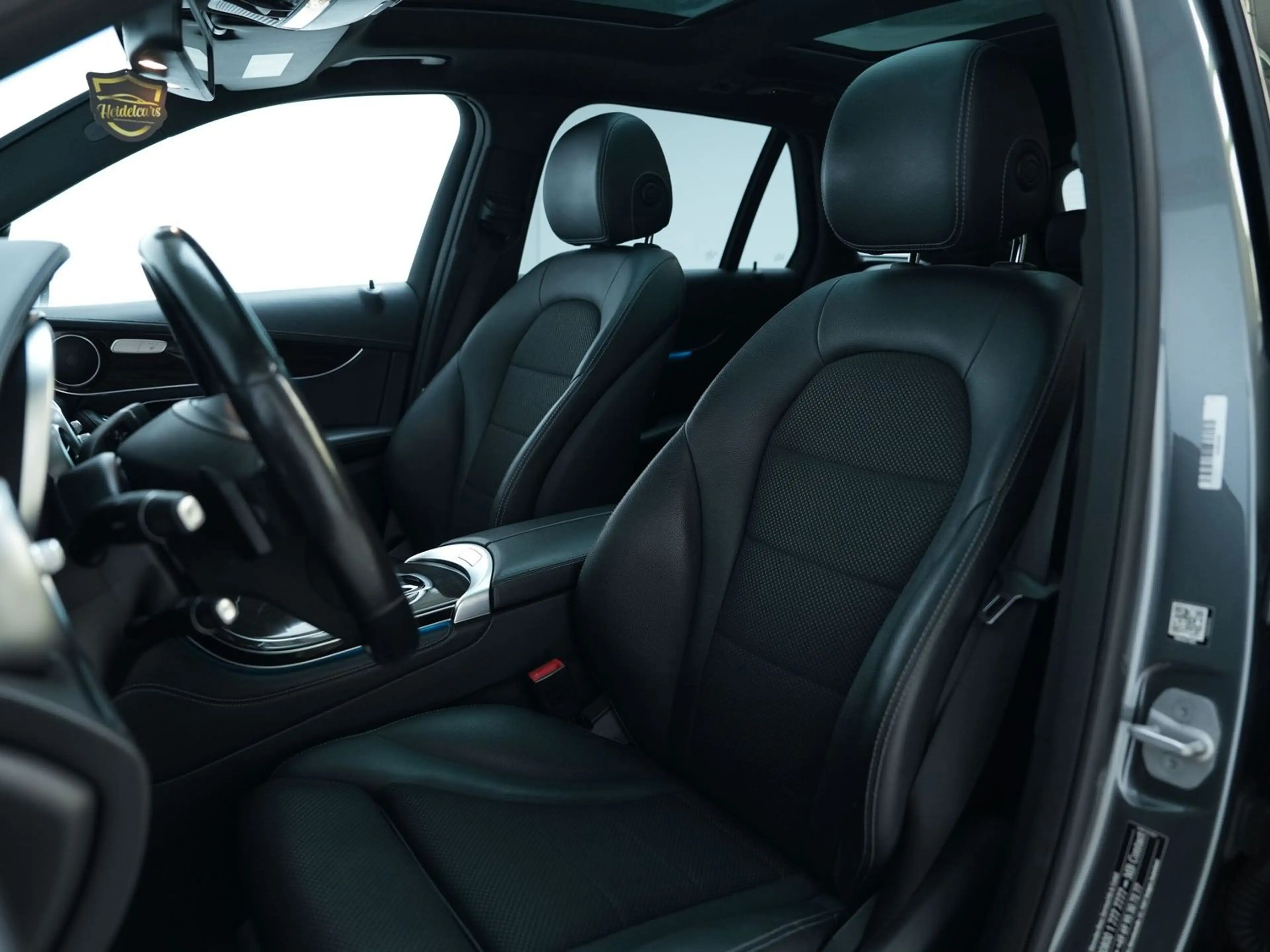 Mercedes-Benz GLC 220 d 4Matic AMG,PANO,AMBIENTE — photo 9