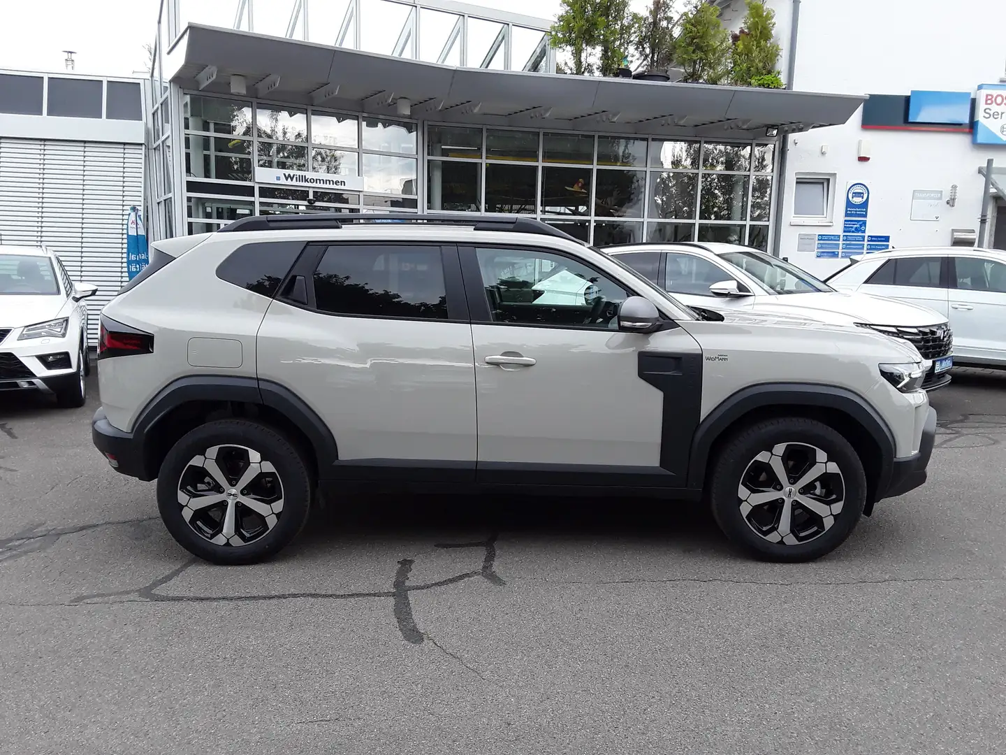 Dacia Duster TCe 130 Journey Winterpaket & City Paket, uvm. Beige - 2