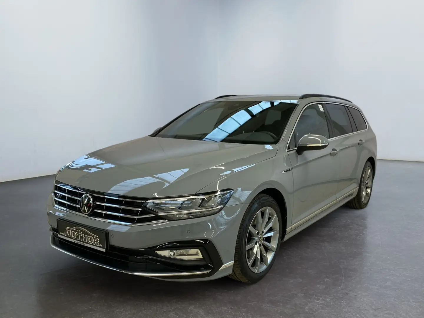 Volkswagen Passat Variant R-Line 2.0 TDI DSG ACC Navi Gris - 2