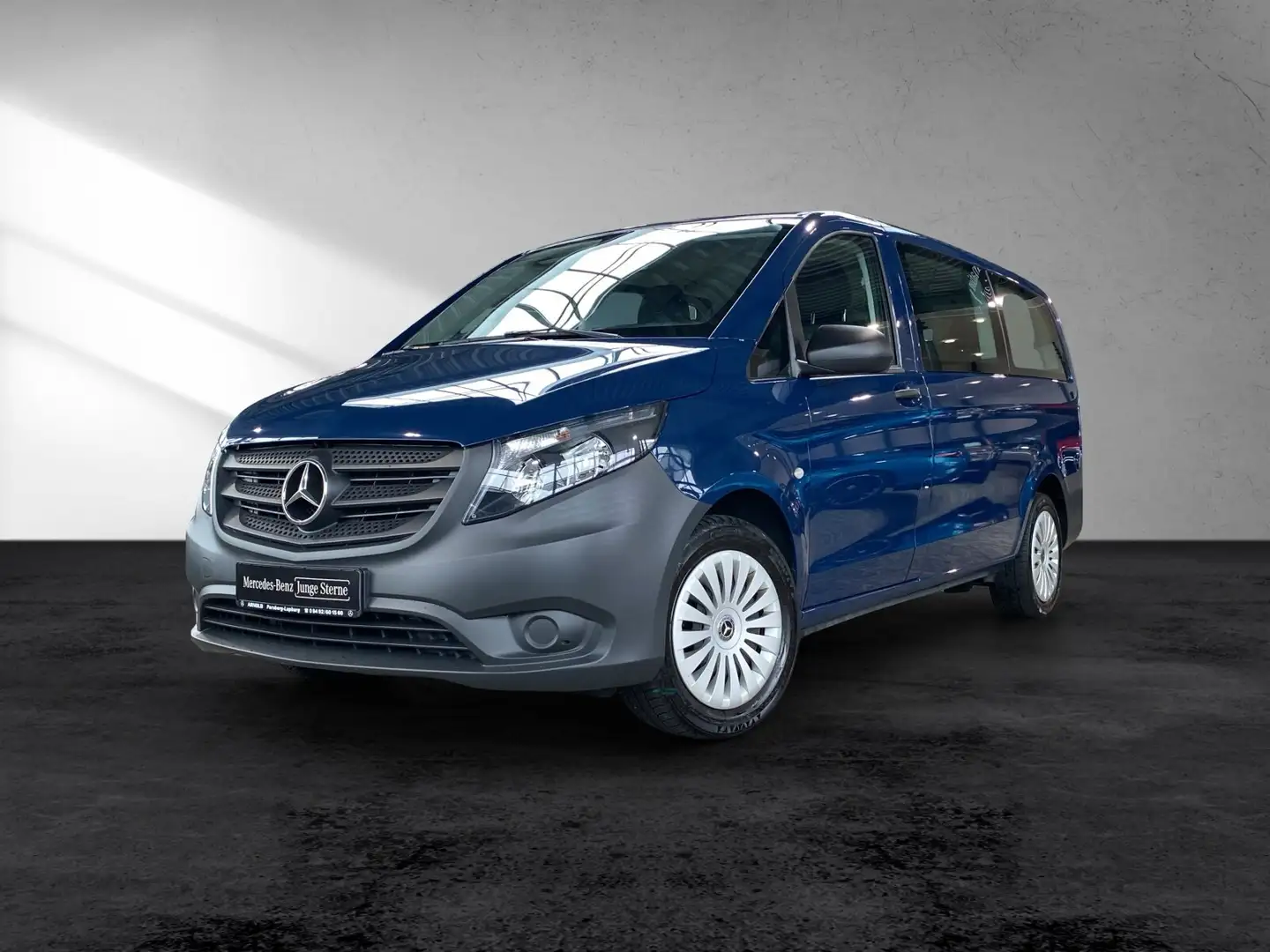 Mercedes-Benz Vito Vito 114 CDI Tourer PRO Lang Kamera 8-Sitzer Blau - 2