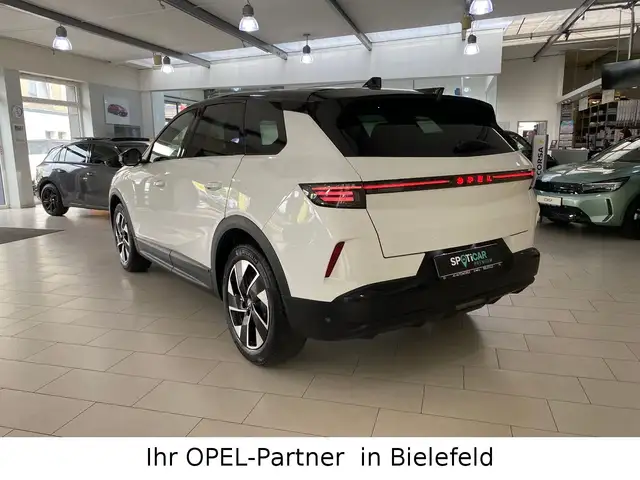 Opel Grandland view 7
