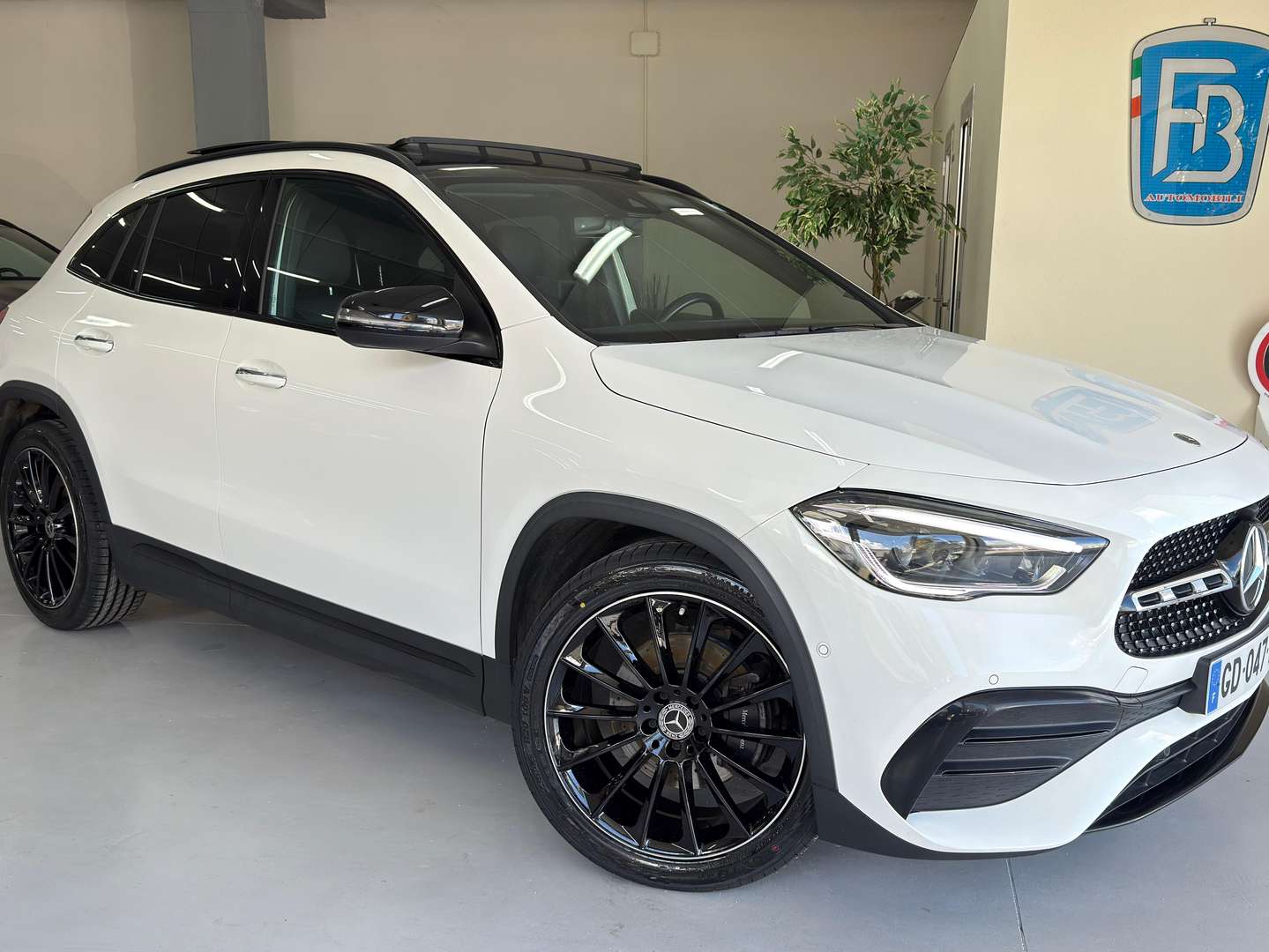 Mercedes GLA 200 200 Premium -  - Joinsteer - #1