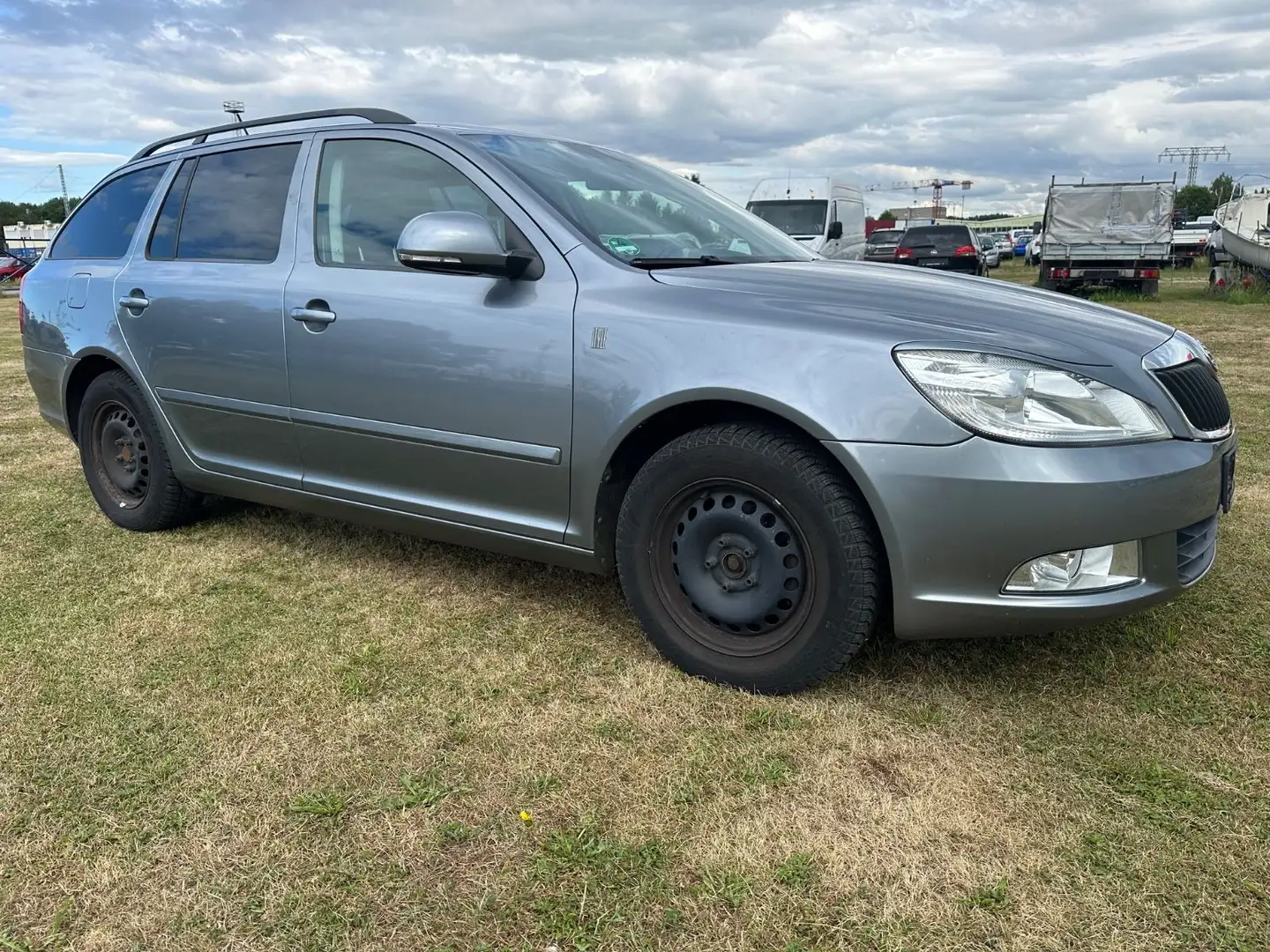 Skoda Octavia Combi Ambition Gris - 2