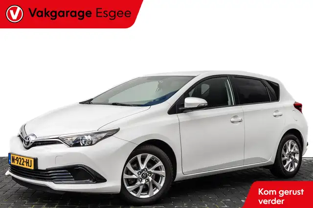 Toyota Auris 1.3 Now Camera | Clima | Cruise | Navi | | 16 Inch