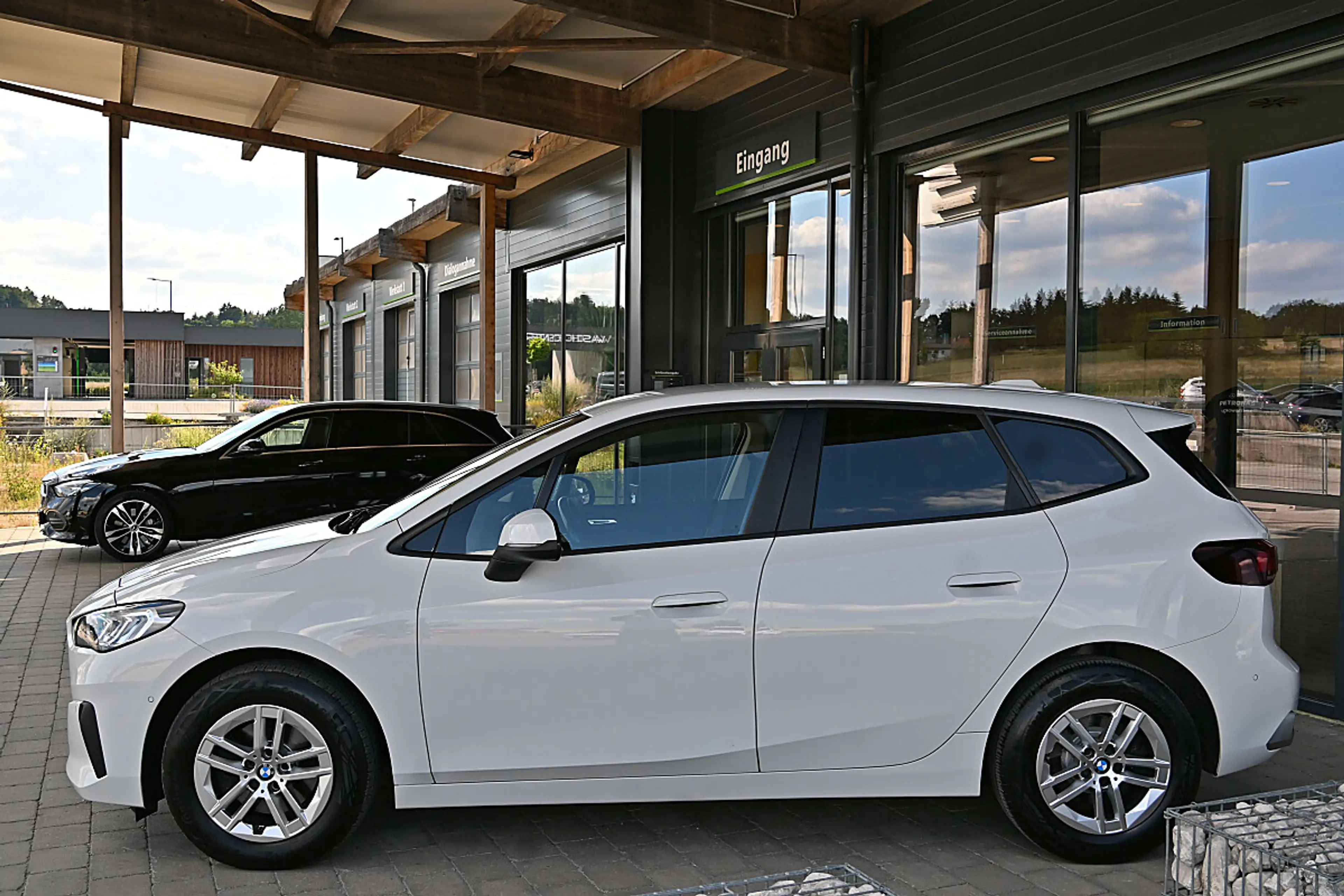 BMW 218 d Active Tourer Aut. ACC, Driving+, Aktivsitz, ... — photo 2