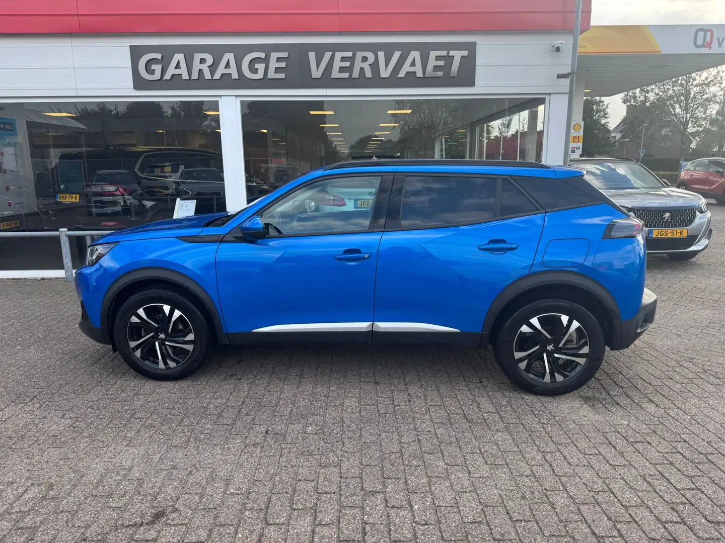 Peugeot 2008 1.2 PureTech Allure Bleu - 1