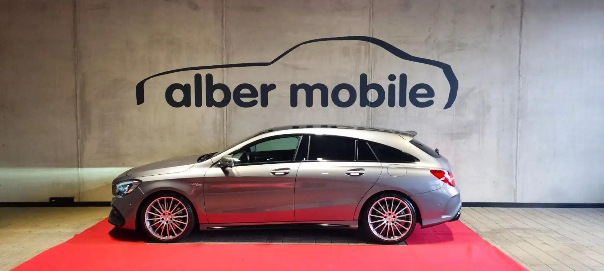 Mercedes-Benz CLA 45 AMG 4M Shooting Kam Pano LED26.800Km Grau - 2