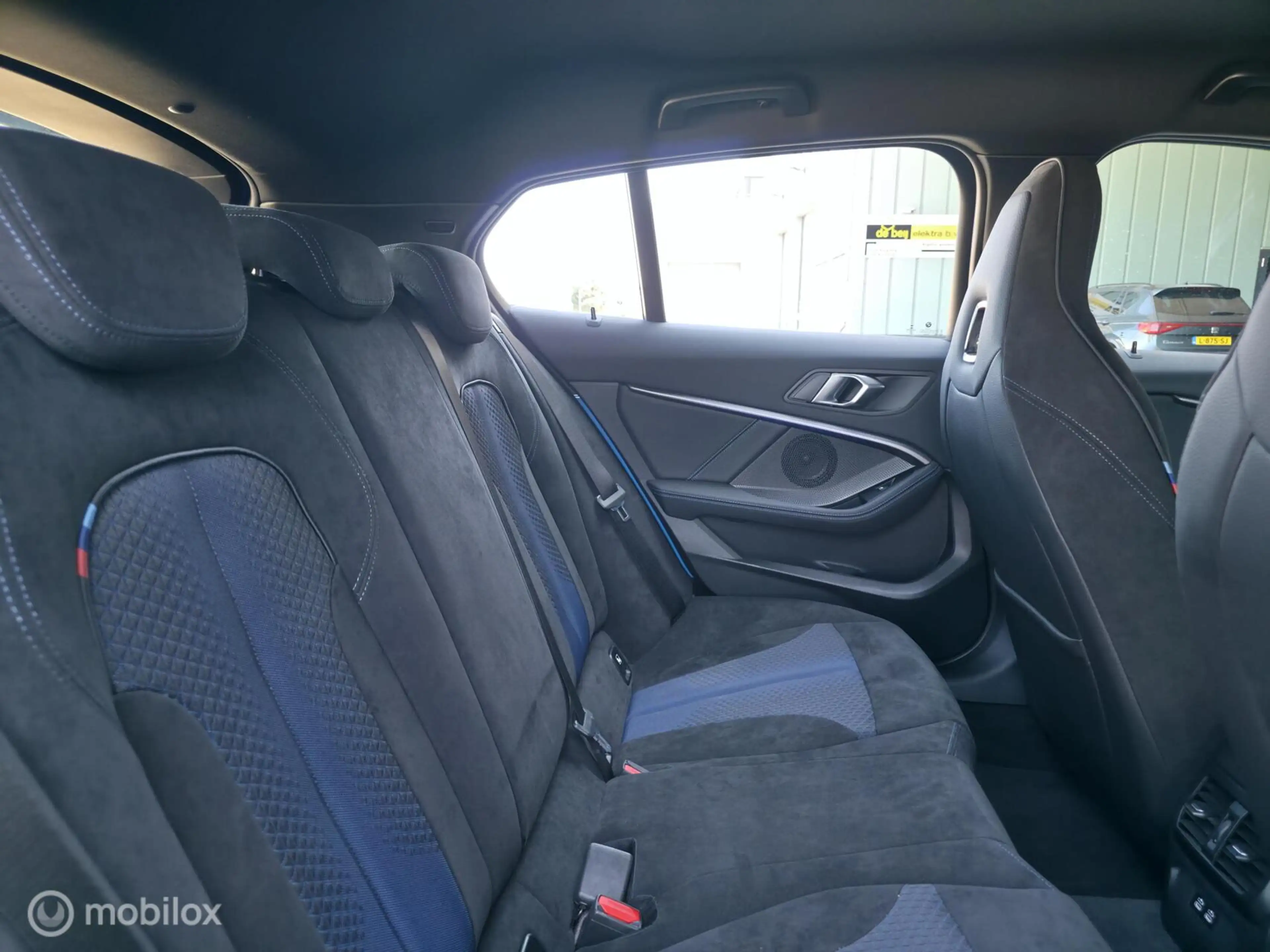 BMW 135 1-serie M135i xDrive / Navi / Carplay / Trekh. / 1 — photo 11