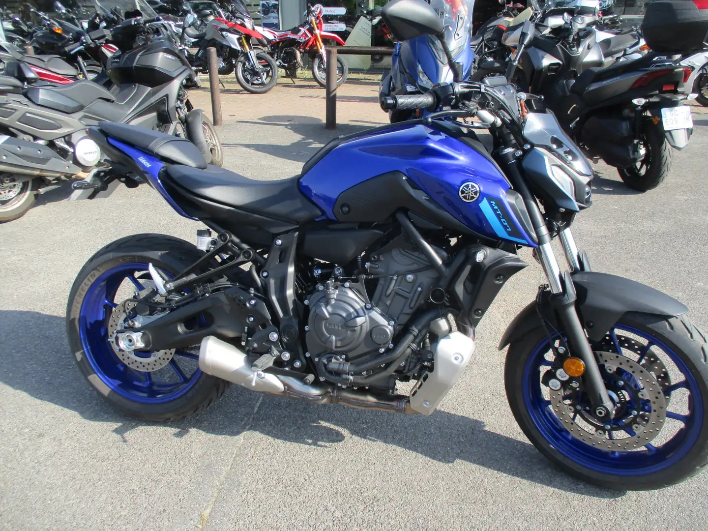 Yamaha MT-07 Bleu - 2