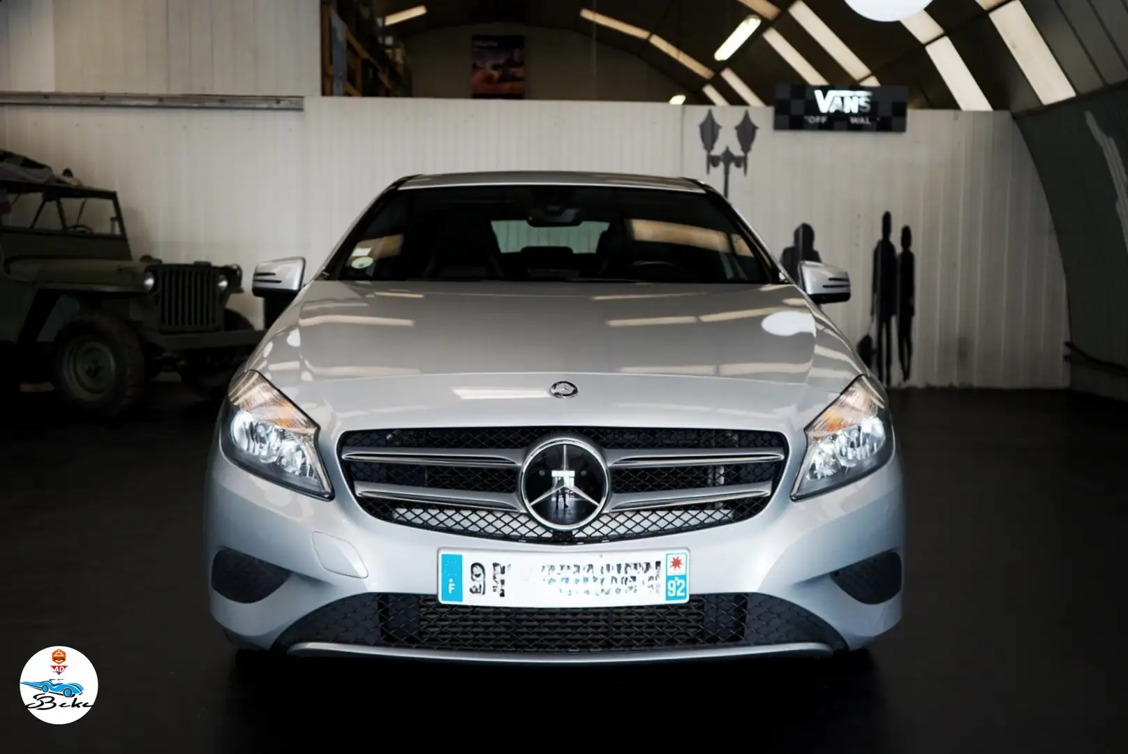 Mercedes-Benz A 180 180 CDI BlueEFFICIENCY Inspiration Šedá - 2