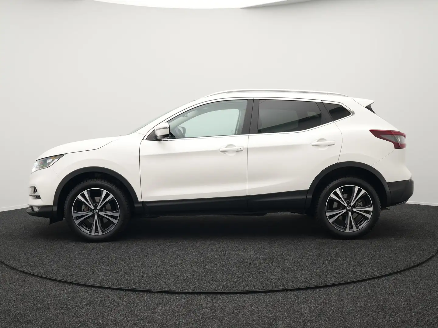 Nissan Qashqai 1.3 DIG-T N-Connecta Automaat Dealer O.H. | Panoda Wit - 2