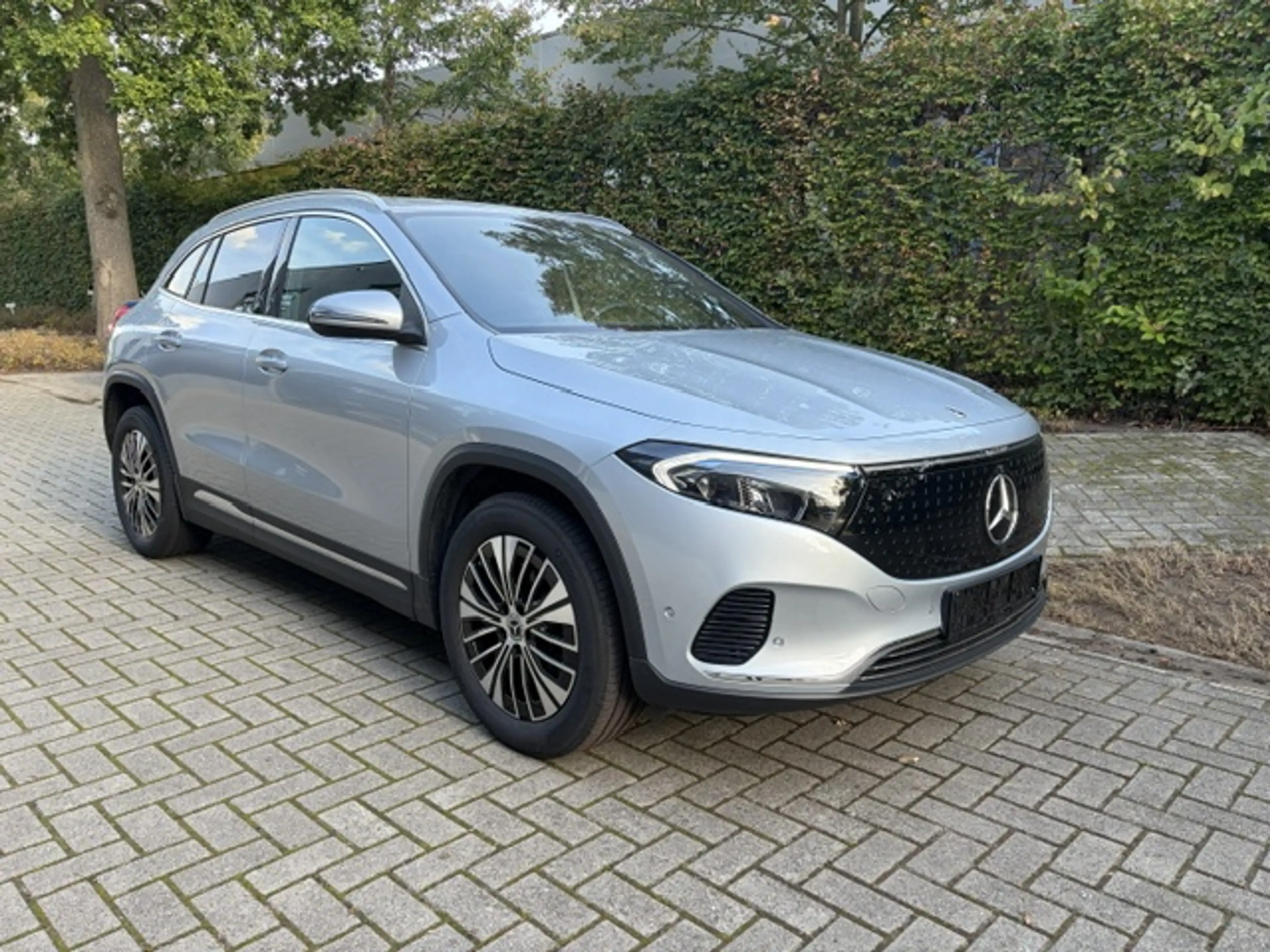 Mercedes-Benz EQA 250 EQA 250+  Luxury Line Distronic dodehoek camera spoorpak facelift model 2025.Led leder — photo 3