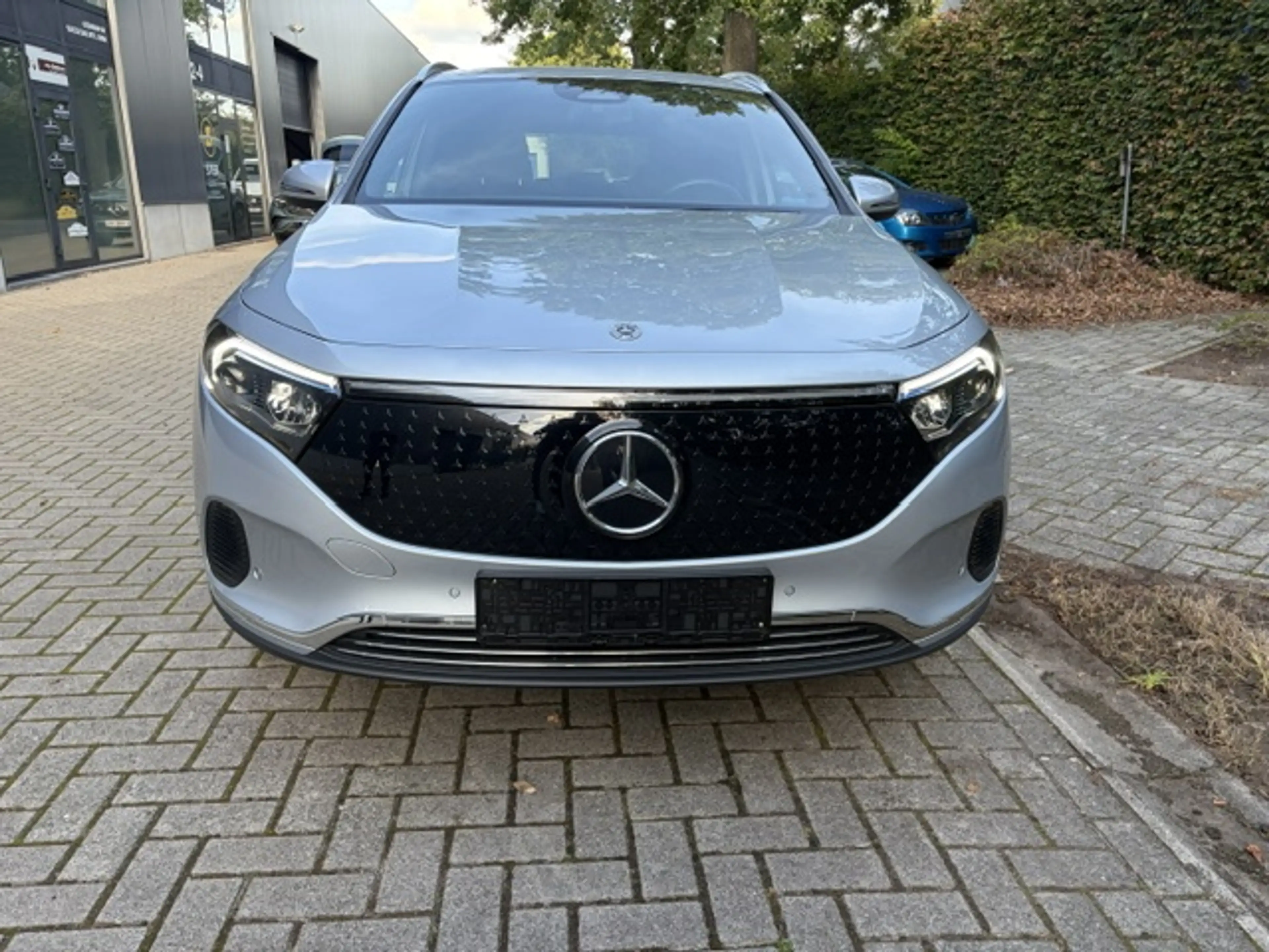 Mercedes-Benz EQA 250 EQA 250+  Luxury Line Distronic dodehoek camera spoorpak facelift model 2025.Led leder — photo 2