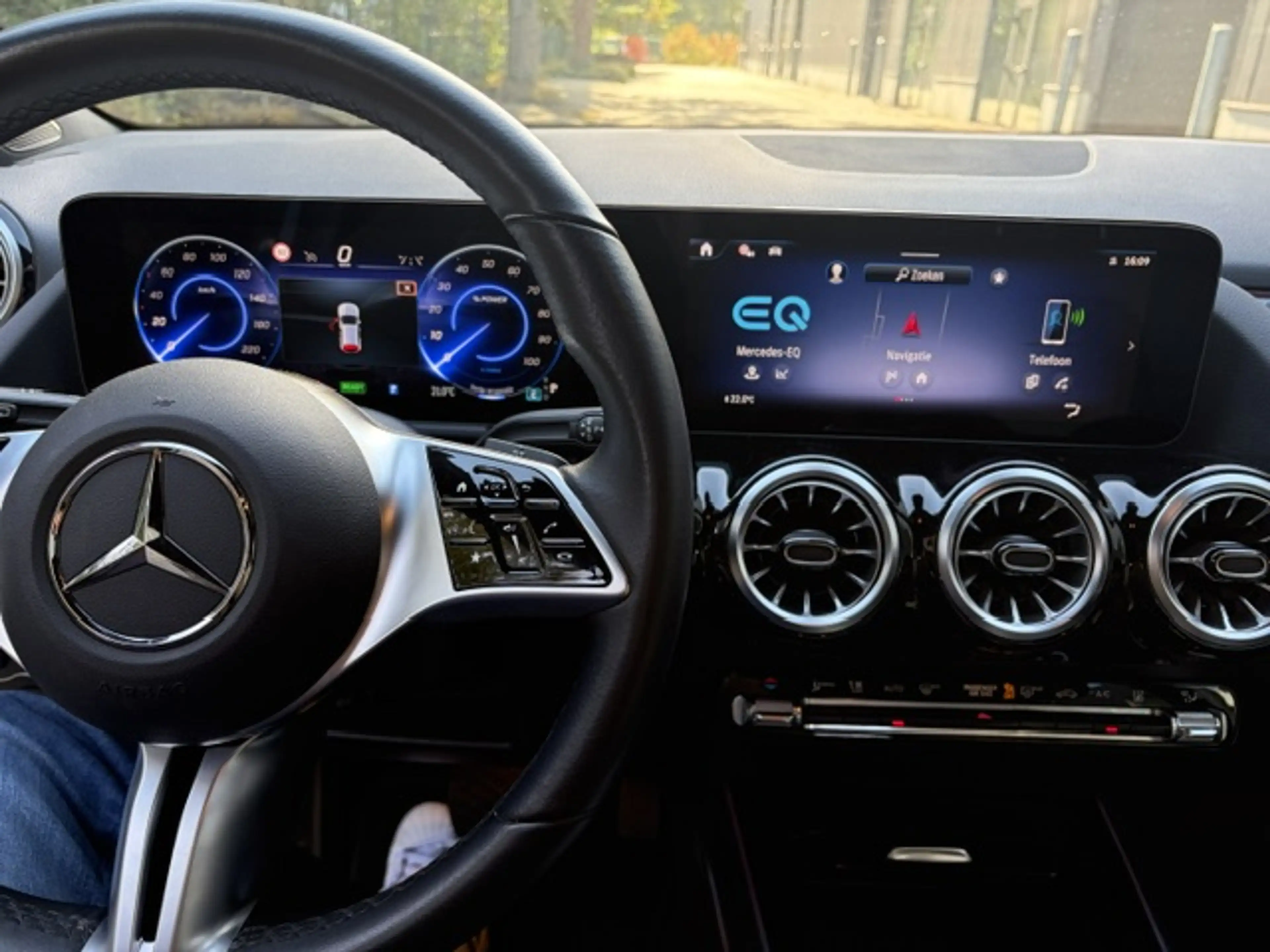 Mercedes-Benz EQA 250 EQA 250+  Luxury Line Distronic dodehoek camera spoorpak facelift model 2025.Led leder — photo 7