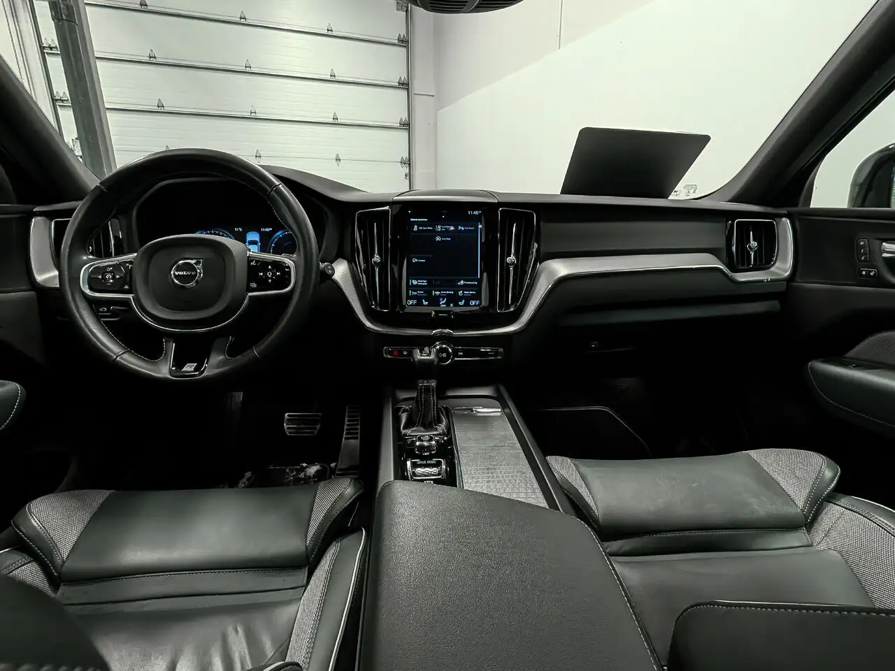 Volvo XC60 снимка Volvo XC60