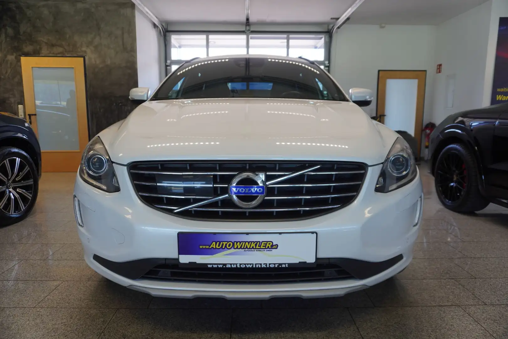 Volvo XC60 D4 DPF AWD PDC/Kamera Blanc - 2