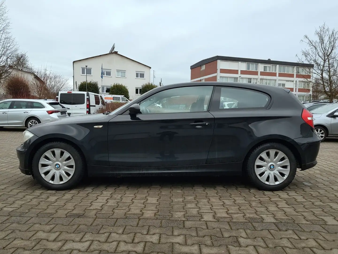 BMW 116 i (MOTORSCHADEN) Noir - 1