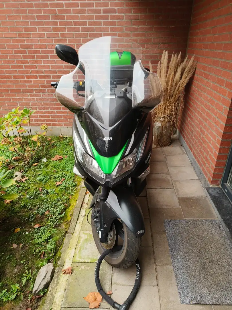 Kawasaki J300 vehicule full option - 2