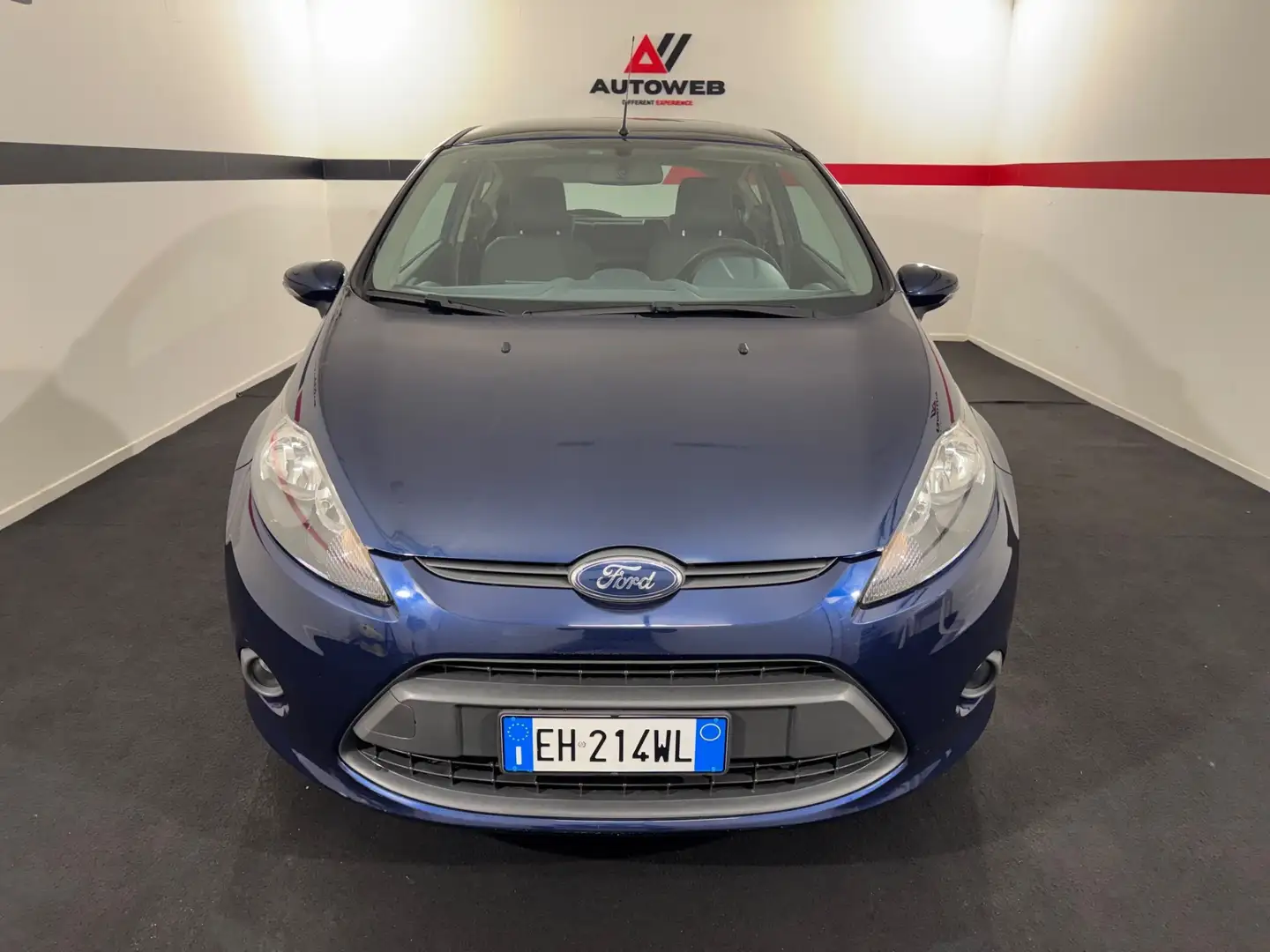 Ford Fiesta Fiesta 1.2 82CV 3 porte Titanium Blau - 2