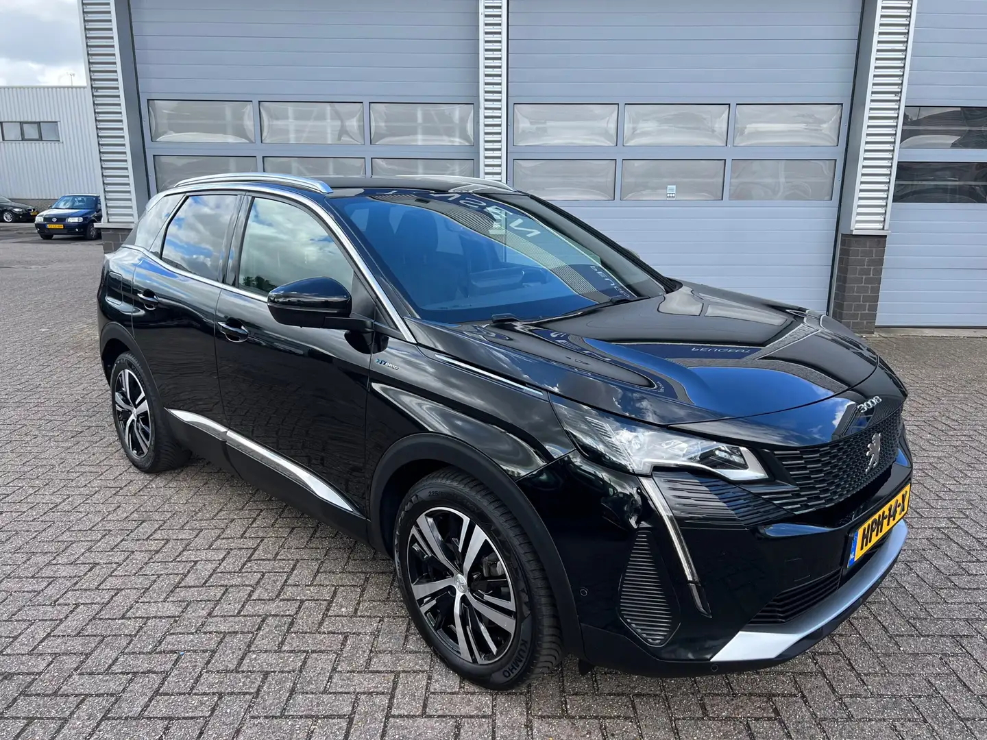 Peugeot 3008 1.6 HYbrid 225 GT | Navigatie | Electriche achterk Noir - 2