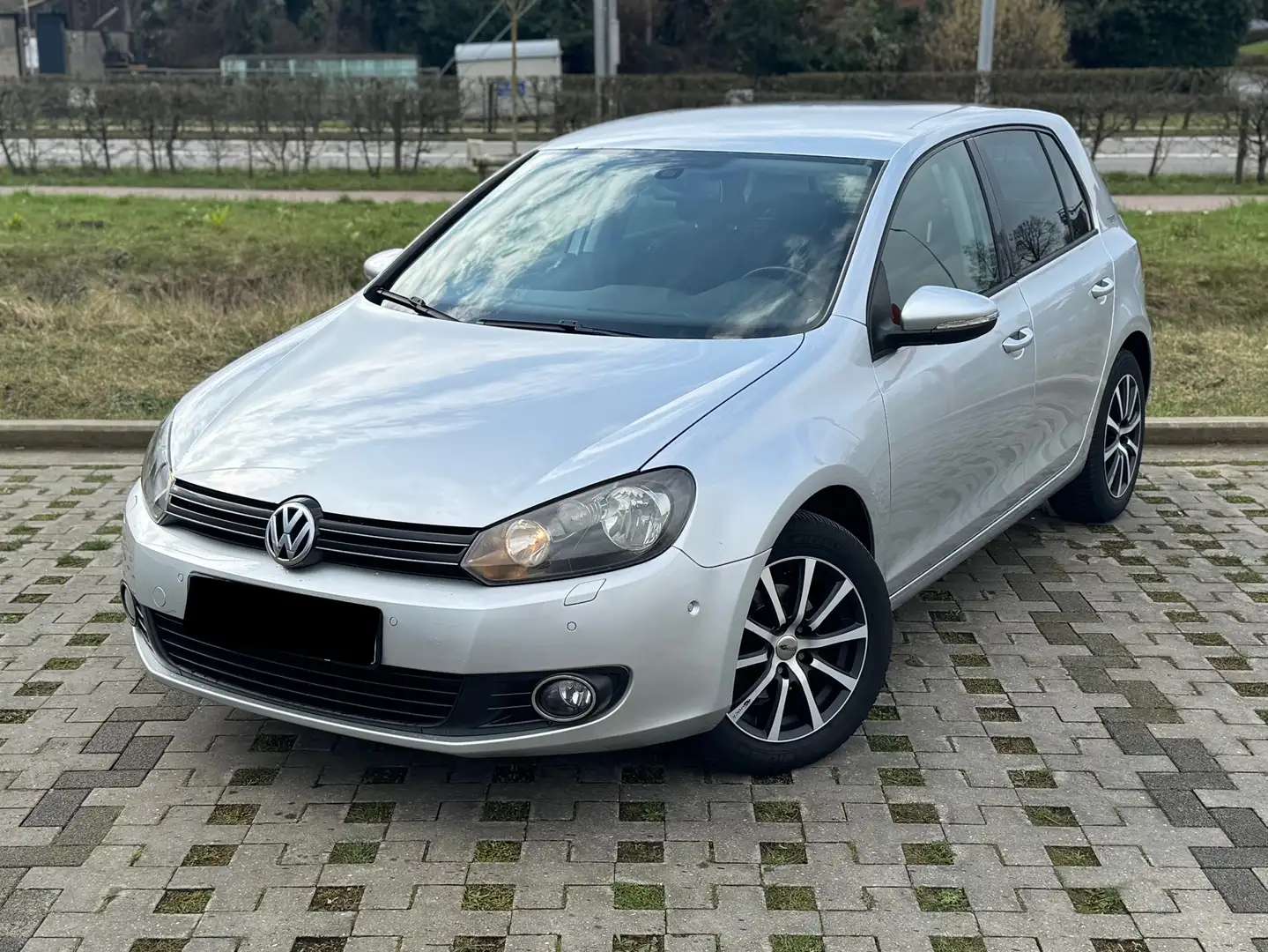 Volkswagen Golf 1.2 TSI Team Garantie 12 mois - 1