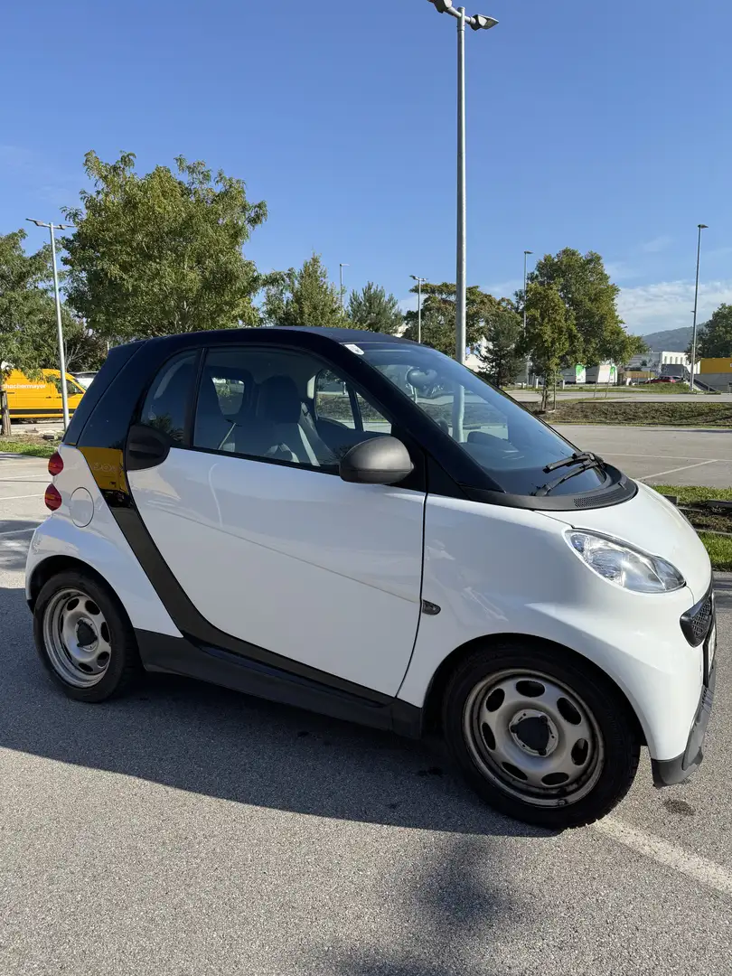 smart forTwo pure micro hybrid Weiß - 2
