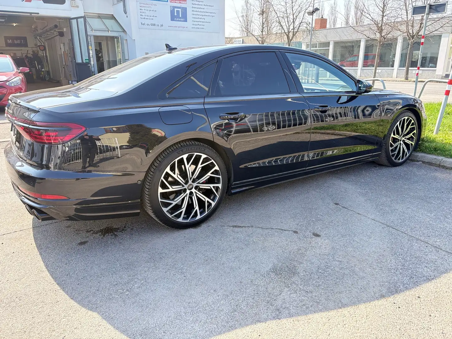 Audi S8 V8 TFSI quattro*MATRIX*PANO*HUD*TV*B&O*STDHZ* Schwarz - 2