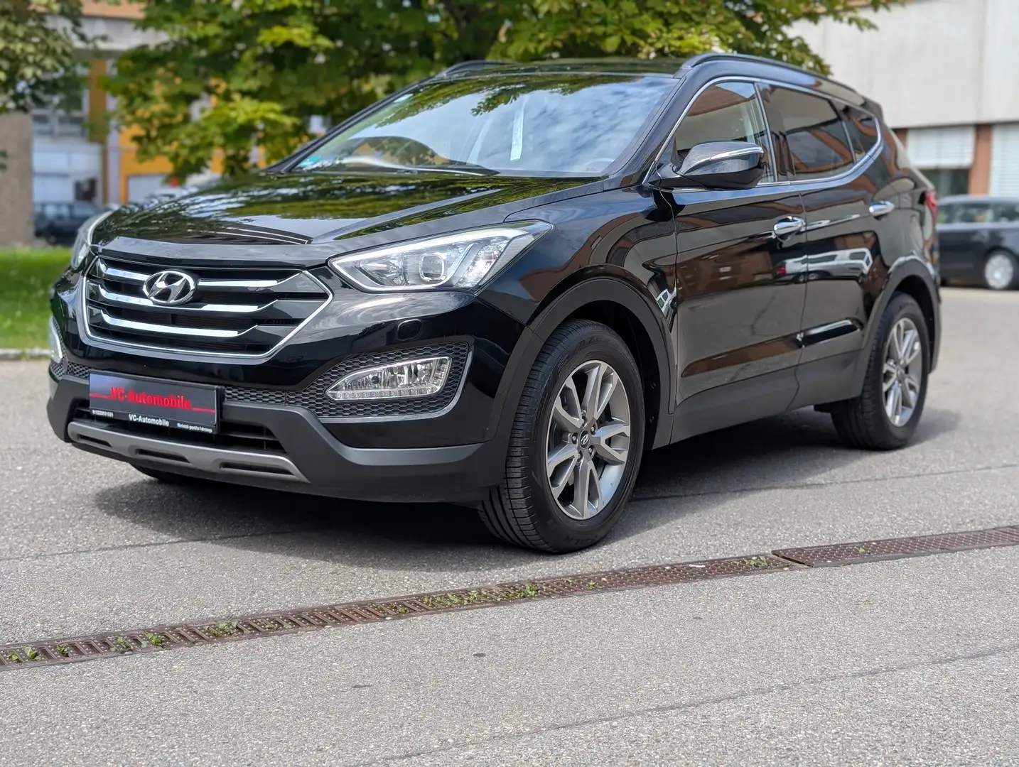 Hyundai SANTA FE Premium 2.2 CRDi/Allrad/Xenon/4xSHZ/Automatik Schwarz - 2