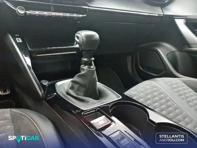 Peugeot 2008 view 24