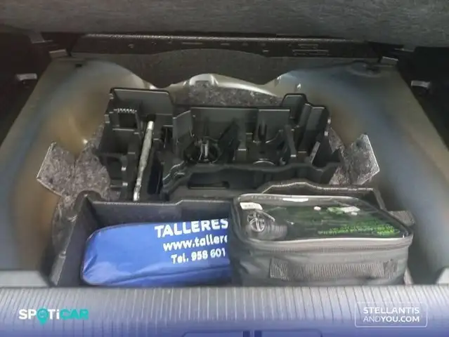 Peugeot 2008 view 12
