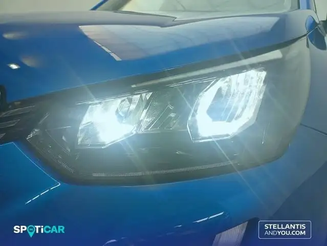 Peugeot 2008 view 15