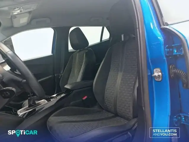 Peugeot 2008 view 8