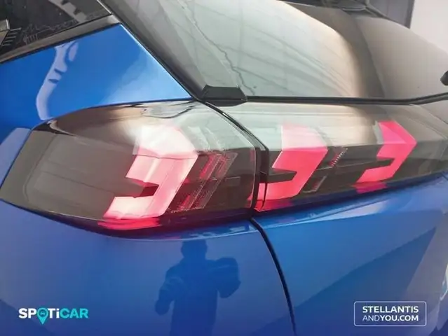 Peugeot 2008 view 13