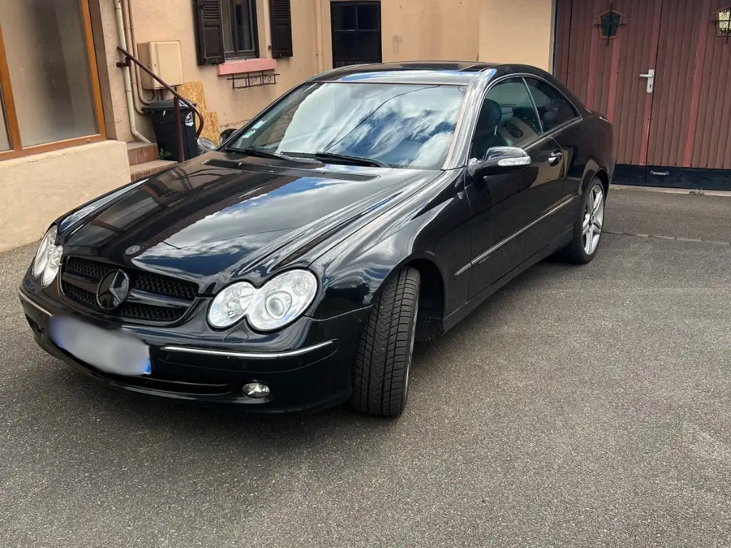 Mercedes-Benz CLK 270 2003 из Европы — купить под ключ