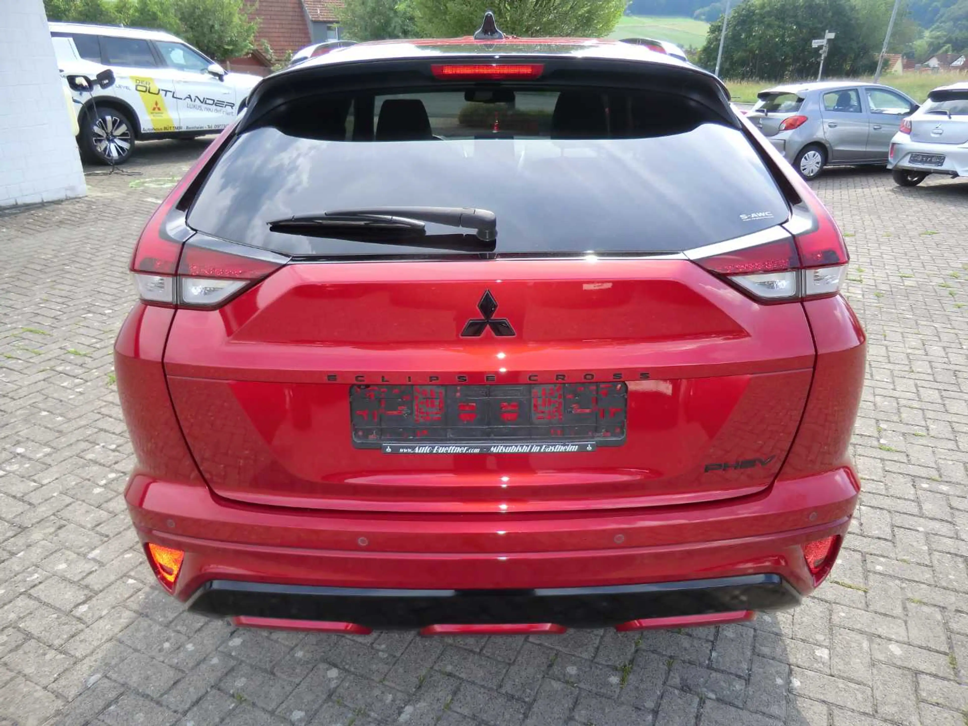 Mitsubishi Eclipse Cross Plug-inHybrid Select Black 2.4 4WD — photo 4