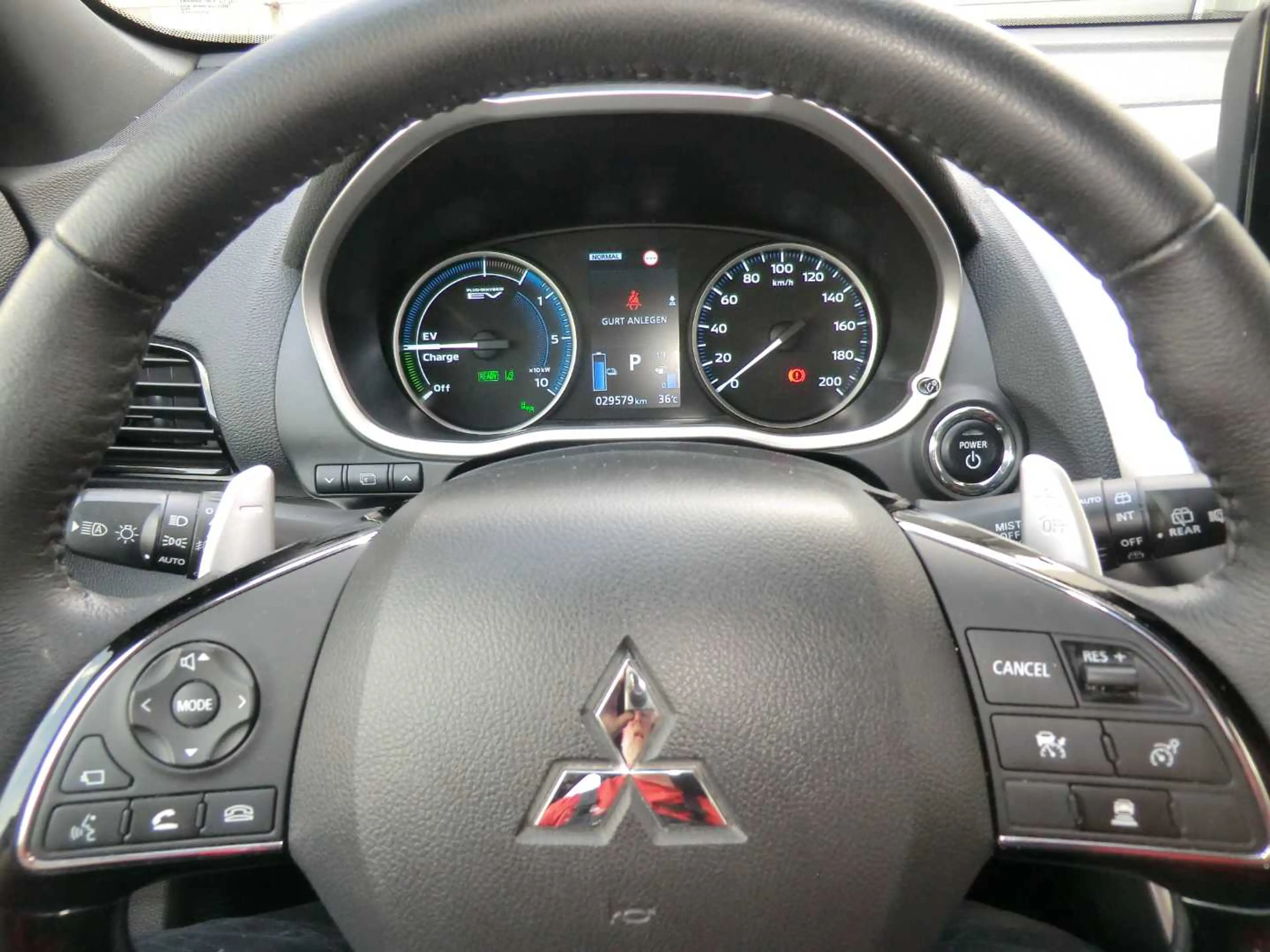 Mitsubishi Eclipse Cross Plug-inHybrid Select Black 2.4 4WD — photo 10