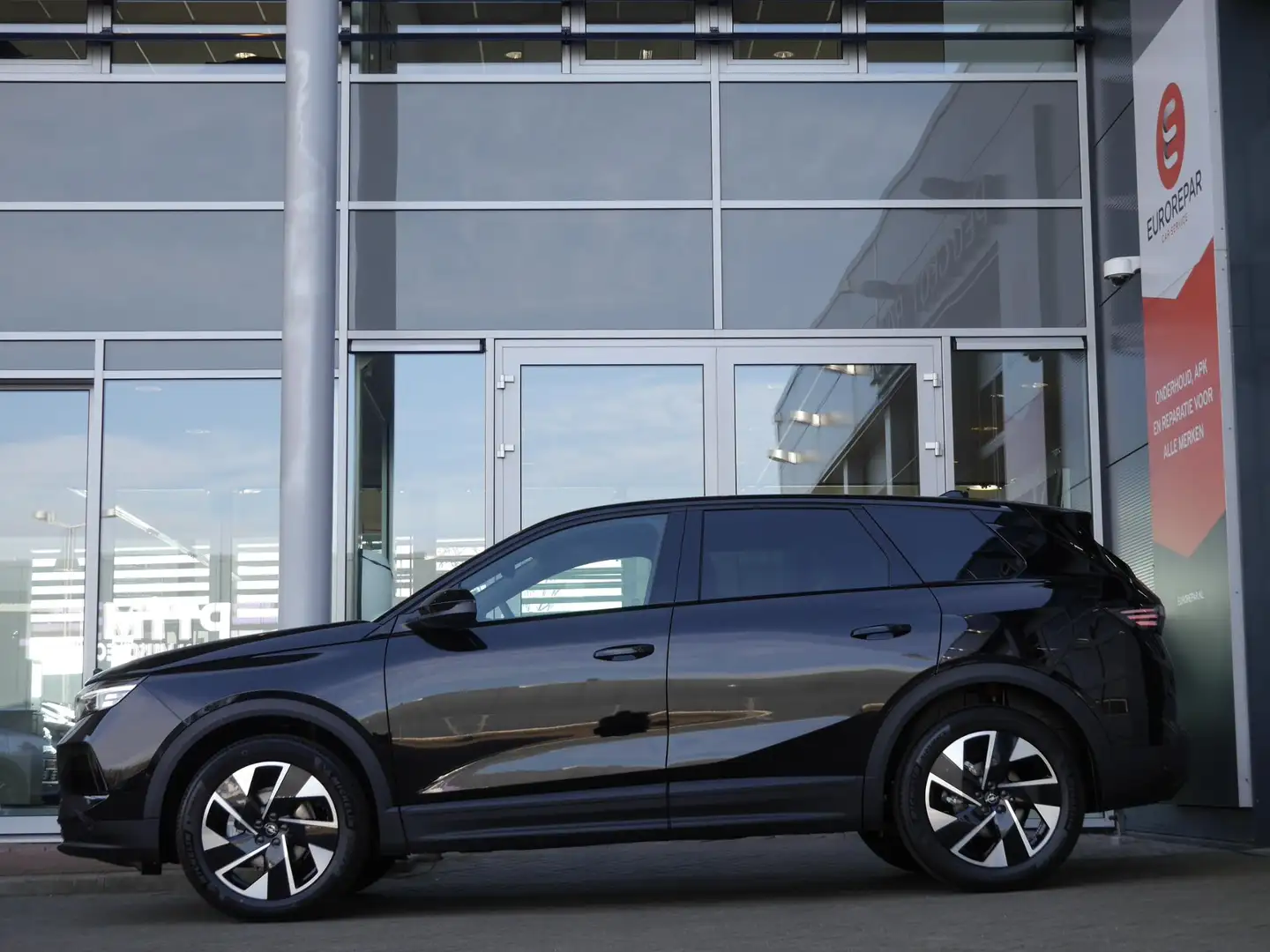 Opel Grandland 1.2 Turbo Hybrid GS | Nieuwe auto | Automaat | Mat Zwart - 2